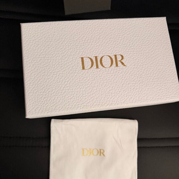 Dior Necklace & Bracelet Set - Picture 4 of 5